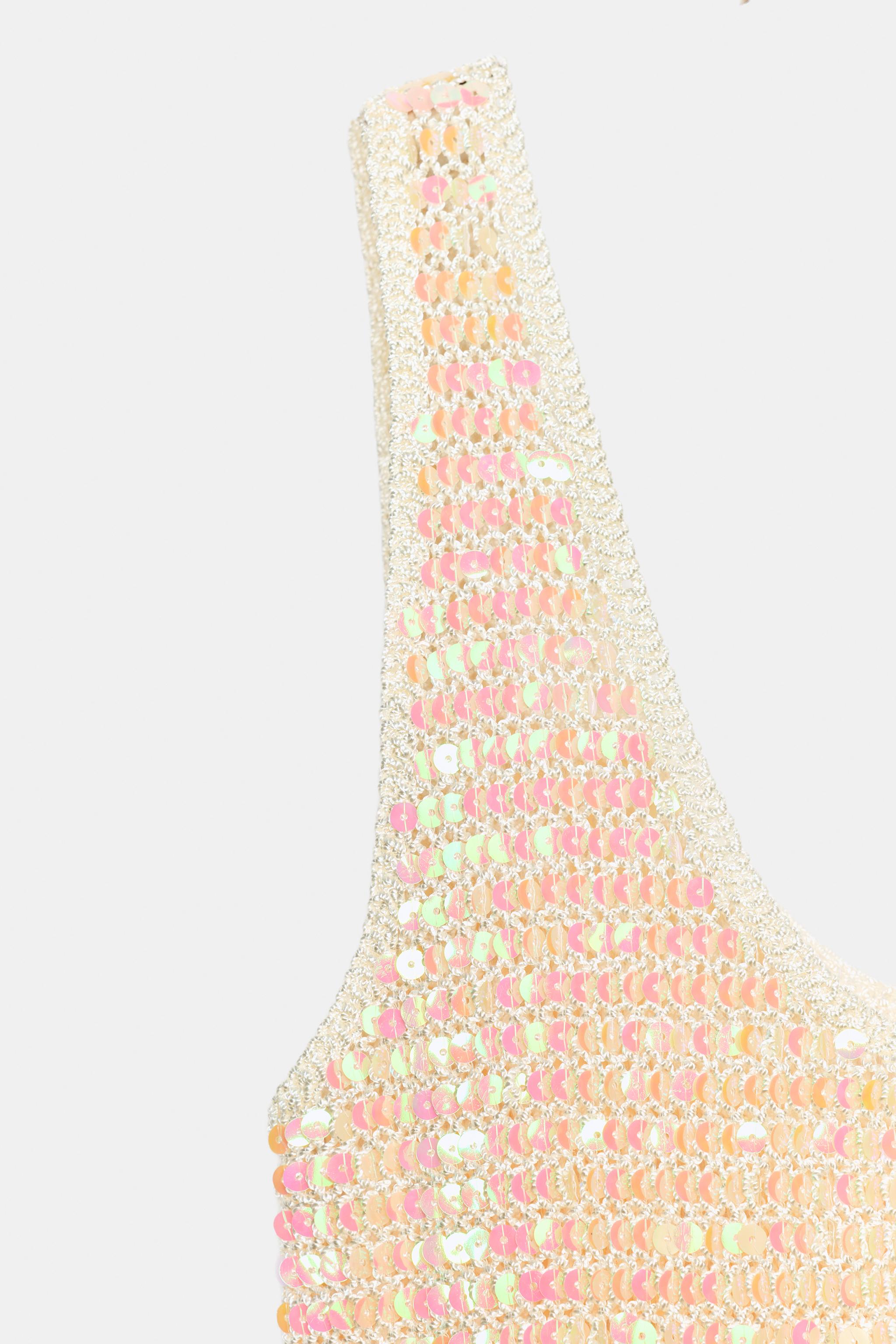 TOP À BRETELLES ET PAILLETTES